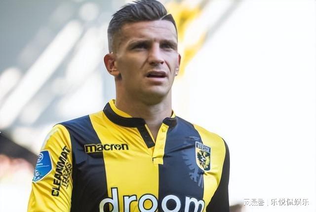 年中的表现 年中的表现