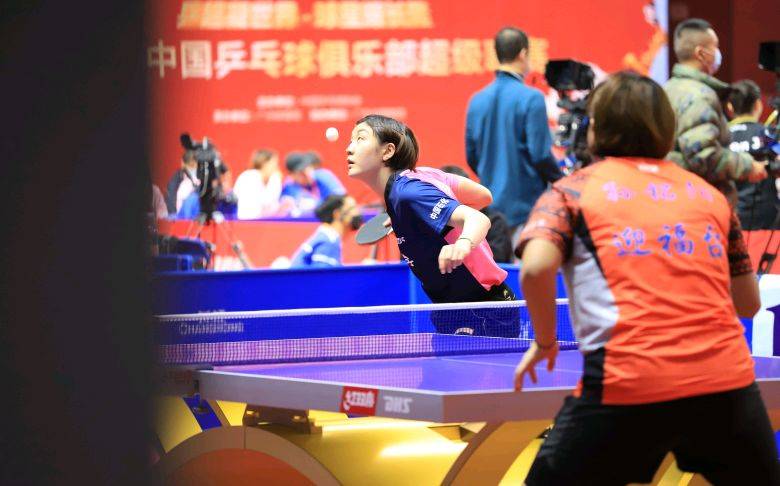 色和坚持不 色和坚持不